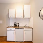 Albergue Wombat's *